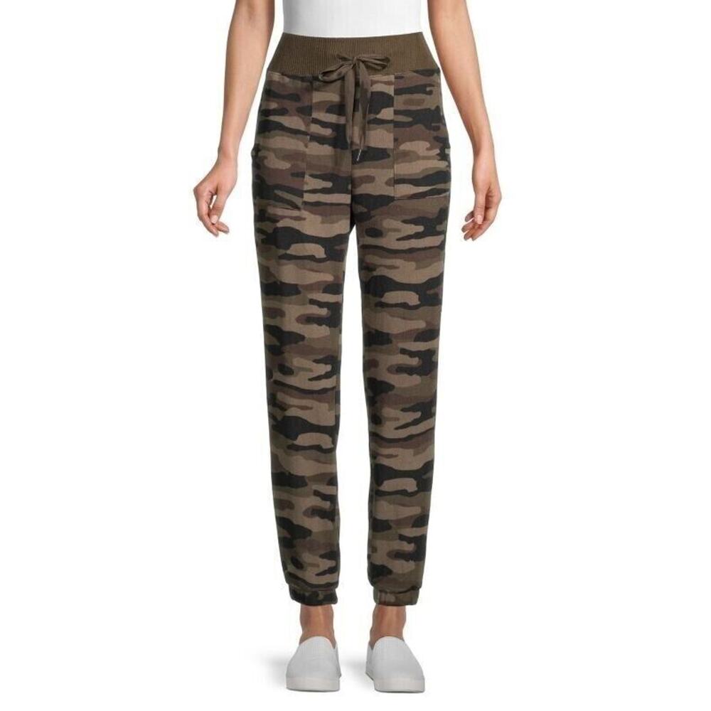 C & C California Soft Knit Elastic Waist Pull On Pants in Green Camo XL $78‎